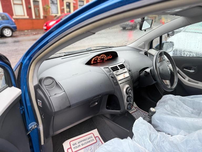 2010 Toyota Yaris 1.33 Dual VVT-i TR Euro 4 (s/s) 5dr HATCHBACK Petrol Manual