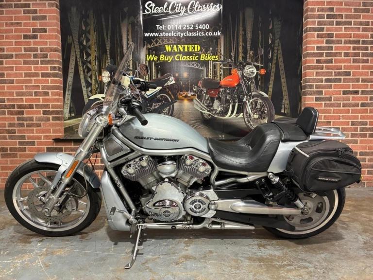 Harley-Davidson VRSCDX V-Rod 10th Anniversary Edition - For sale in Chesterfield