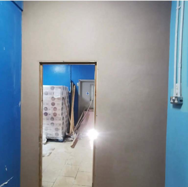 Plasterer and render 