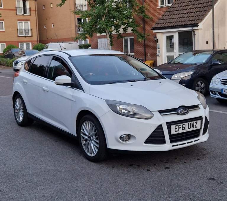 Ford, FOCUS, Hatchback, 2012, Manual, 1596 (cc), 5 doors