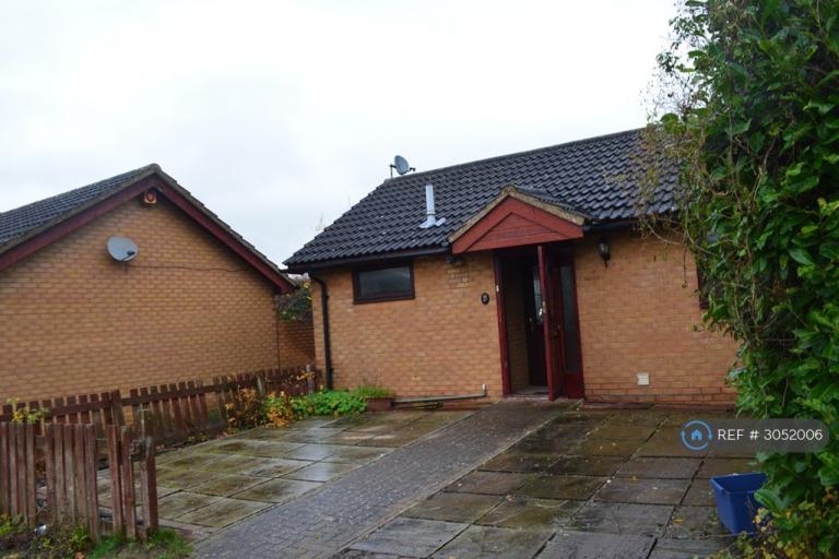 2 bedroom house in Trueman Place, Oldbrook, Milton Keynes, MK6 (2 bed) (#3052006)