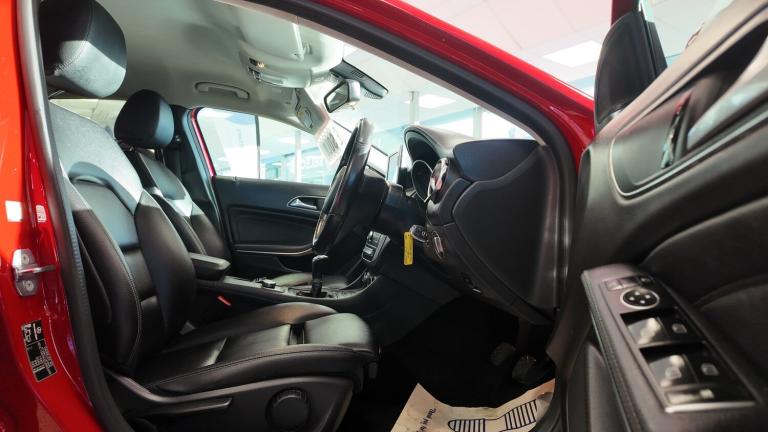 2018 Mercedes-Benz GLA GLA 200 SE 5dr ESTATE Petrol Manual