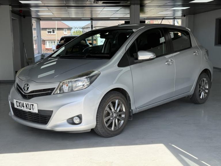 TOYOTA YARIS 1.3 Dual VVT-i Icon Plus 2014