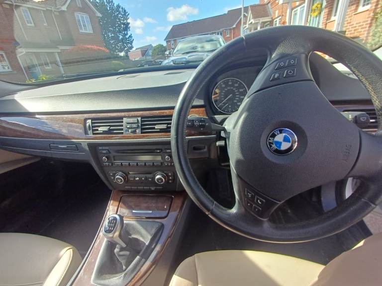 BMW, 3 SERIES, Saloon, 2010, Manual, 1995 (cc), 4 doors