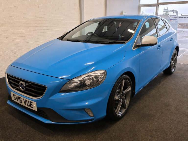 2016 Volvo V40 T2 [122] R DESIGN 5dr HATCHBACK PETROL Manual