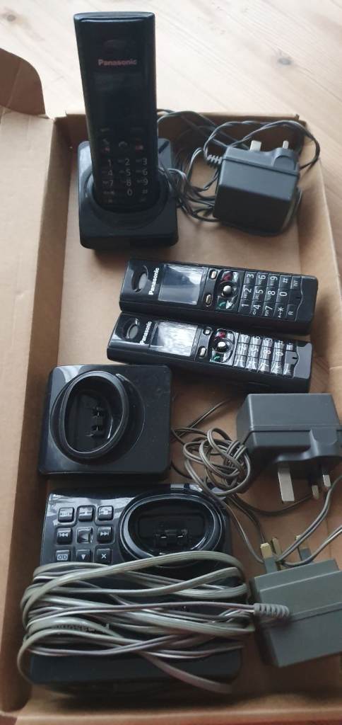 Panasonic blck landline phone set 3 pieces