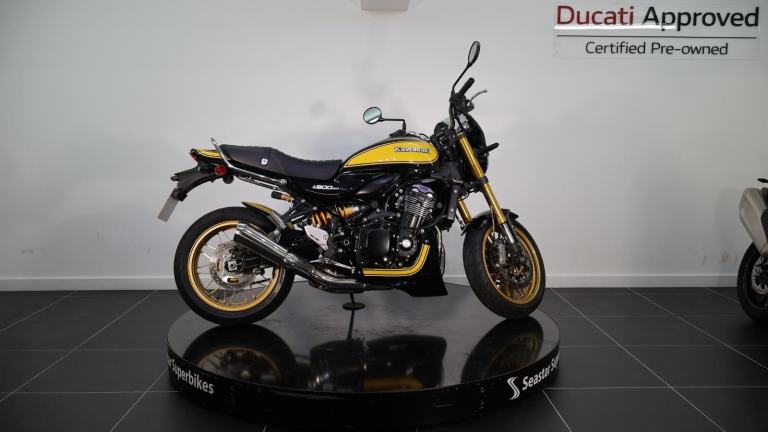 KAWASAKI Z900 RS SE - 2023 - 4800 MILES