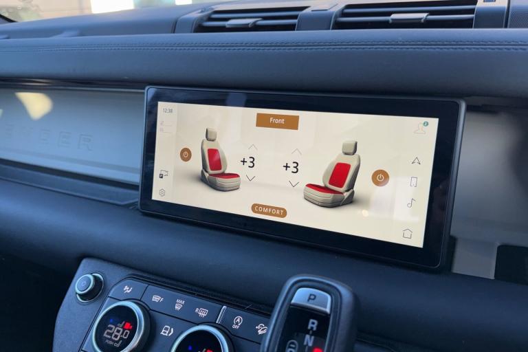 2024 Land Rover Defender 110 3.0 D300 X-Dynamic SE 5dr SUV DIESEL Automatic