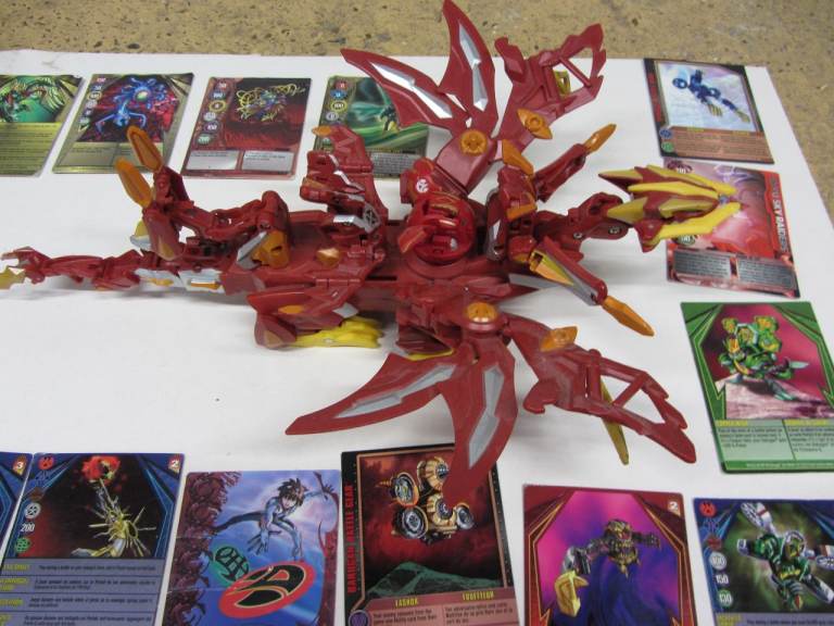 Bakugan dragonoid colossus with cards - collectors item
