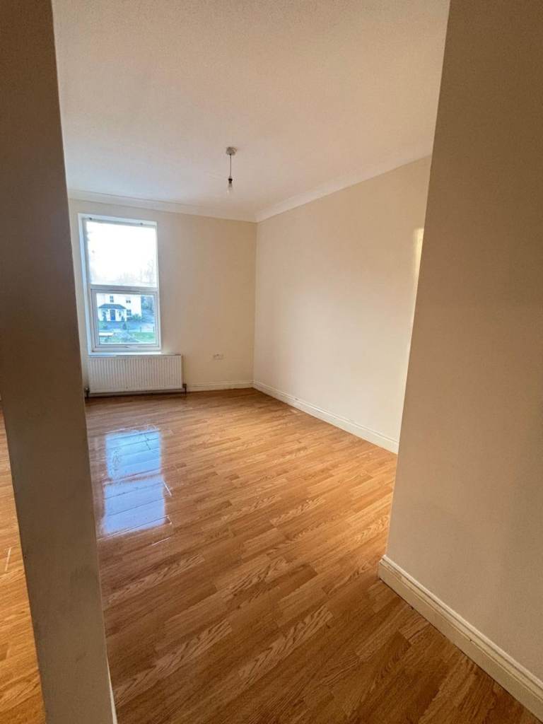 1 bed flat near Central Croydon
