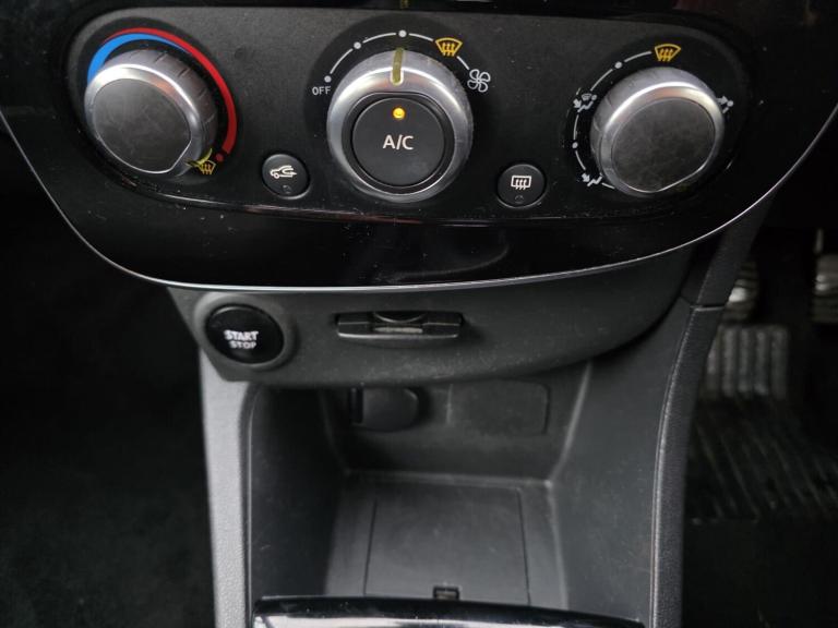 2016 Renault Clio 1.5 dCi Dynamique Nav Euro 6 (s/s) 5dr HATCHBACK Diesel Manual