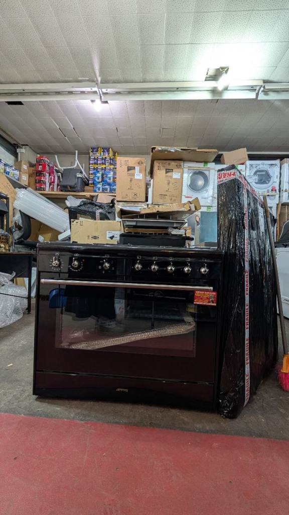 SMEG 90CM BLACK DUAL FUEL RANGE COOKER-5 BURNERS INC WOK BURNER-115L ELECTRIC OVEN-GRILL-NEW GRADED
