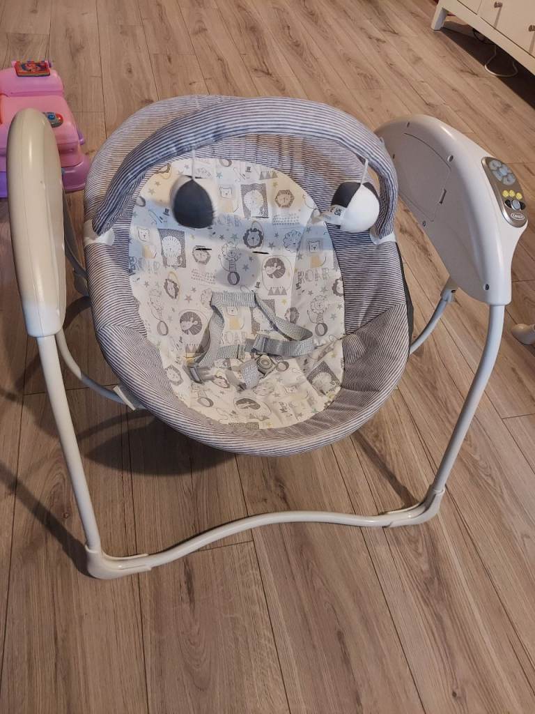 Baby bouncer and car seat both £15