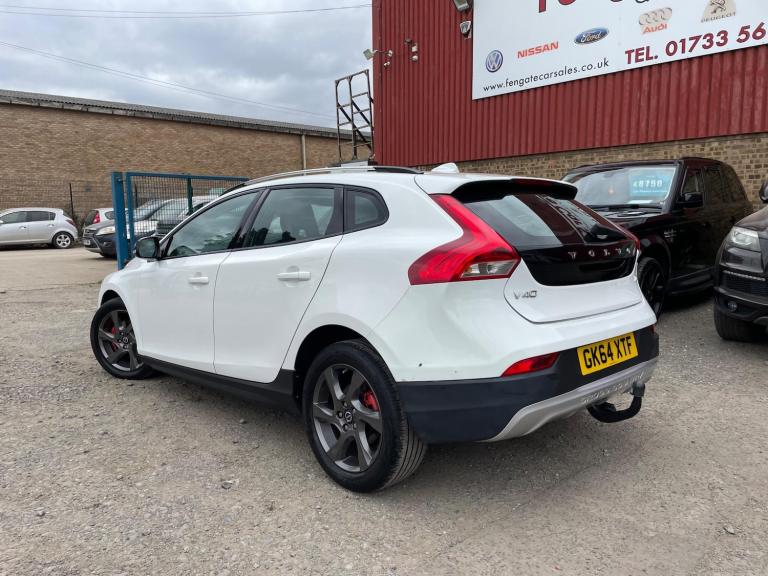 2014 Volvo V40 Cross Country 1.6 D2 Lux Powershift Euro 5 (s/s) 5dr Diesel