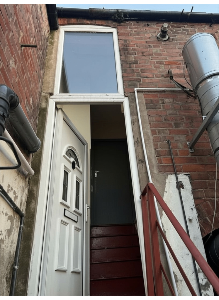 All bills included. Above the shop Flat available for rent
