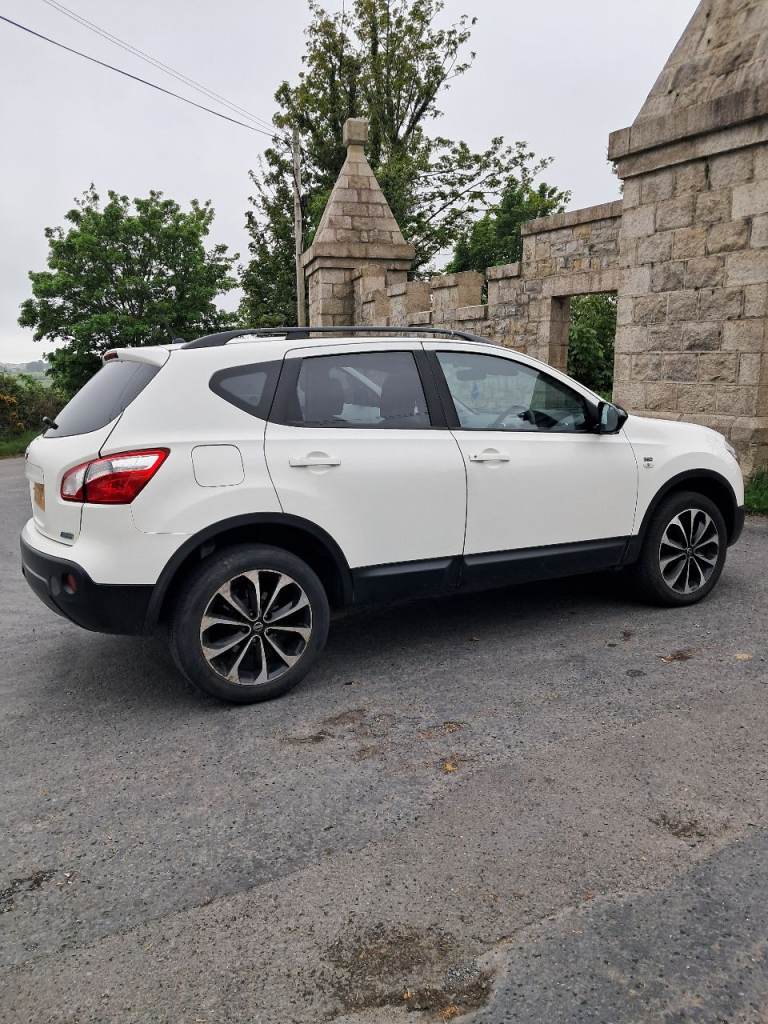 Nissan, QASHQAI, Hatchback, 2013, Manual, 1598 (cc), 5 doors