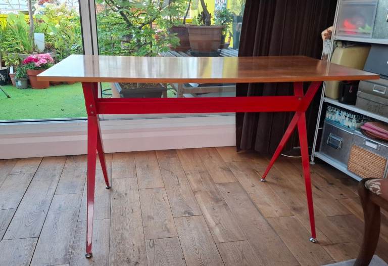 Wooden Top Desk with Red Metal Legs – Good Condition