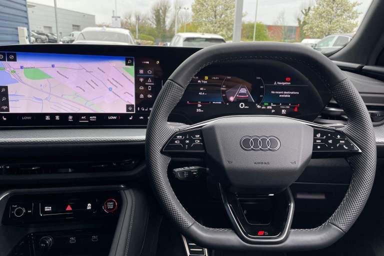 2025 Audi Q5 2.0 TDI Launch Edition SUV 5dr Diesel S Tronic quattro Euro 6 (s/s) (204 ps ESTATE D...