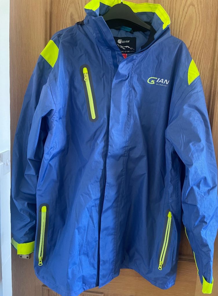 New Men’s Hooded Waterproof Jacket 