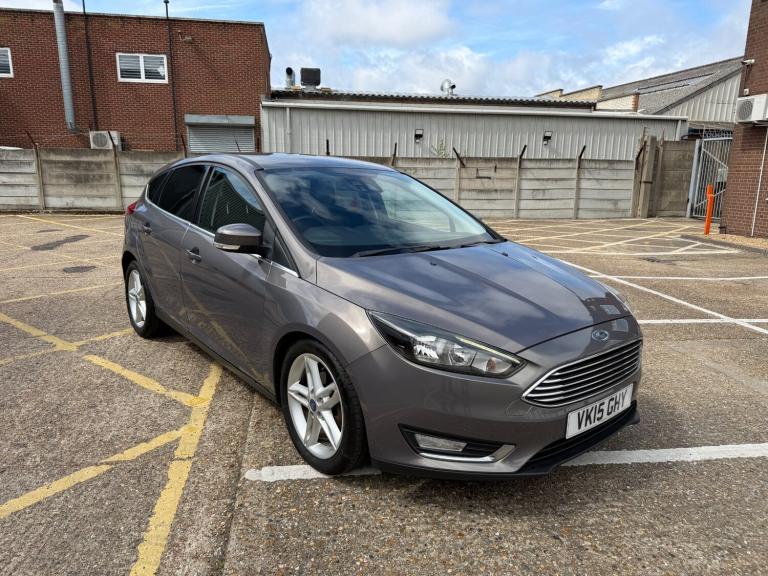 2015 Ford Focus 1.0 EcoBoost 125 Titanium 5dr HATCHBACK Petrol Manual
