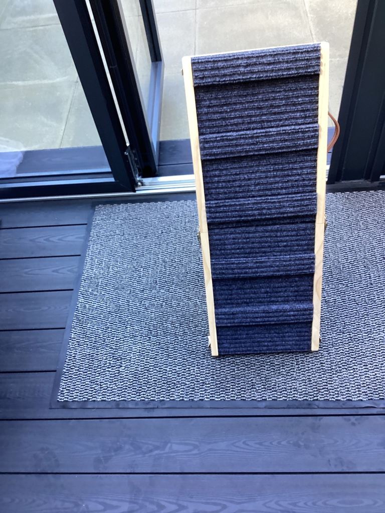 Pet Steps fully folding /adjustable/transportable brand new £25