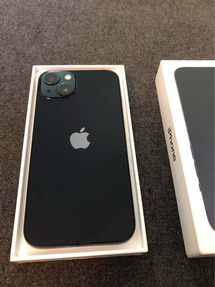 New condition iPhone 13 unlocked 128gb original Apple battery %92 no offer at all