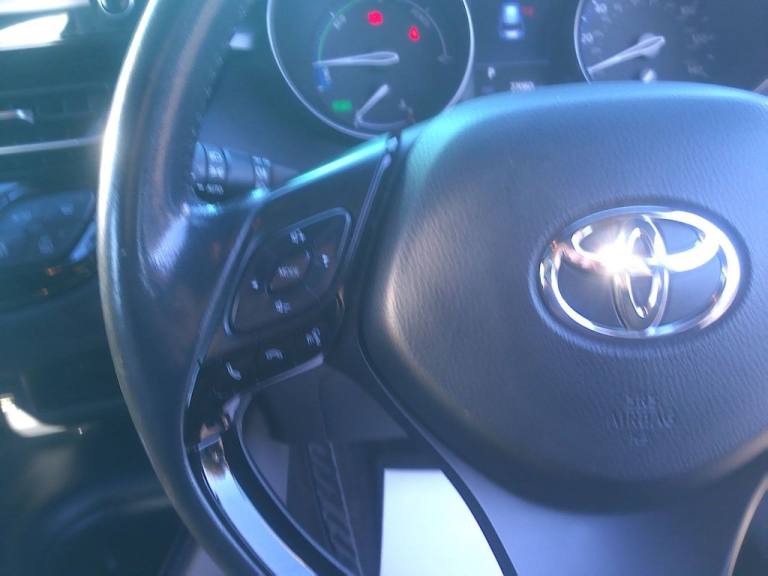 2022 Toyota C-HR 1.8 VVT-h GPF Icon SUV 5dr Petrol Hybrid CVT Euro 6 (s/s) (122 ps) HATCHBACK PET...