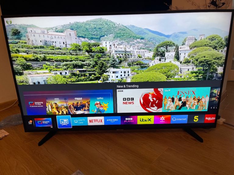 55” Samsung smart tv 4K UHD 