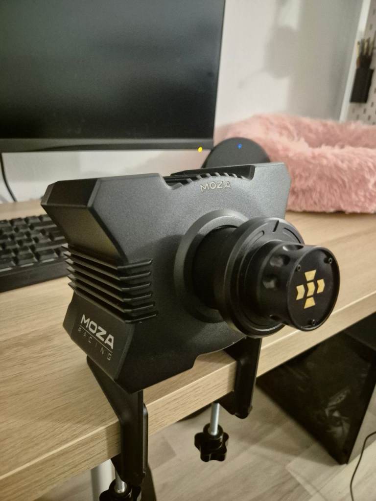 Moza R5 Sim Racing Wheelbase