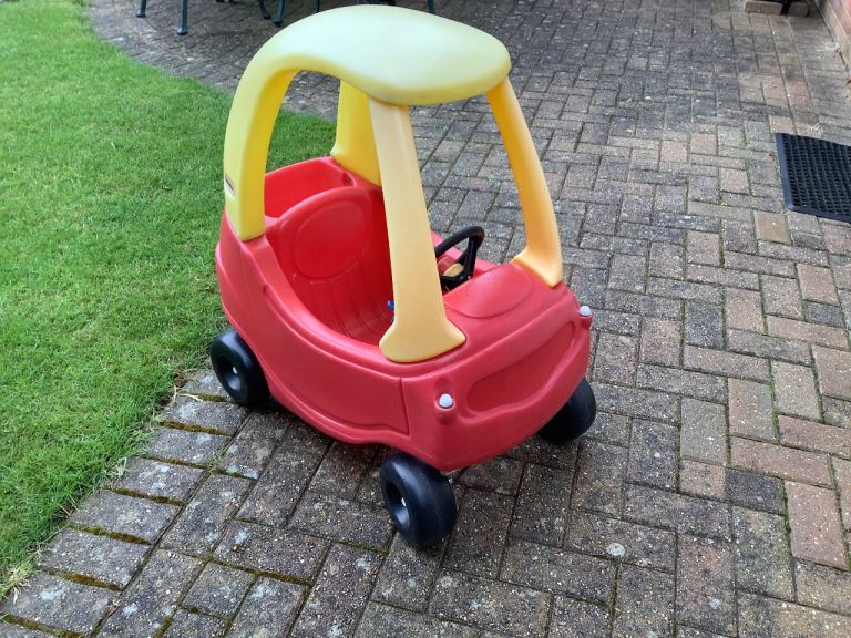 Little Tikes Cozy Coupe Car
