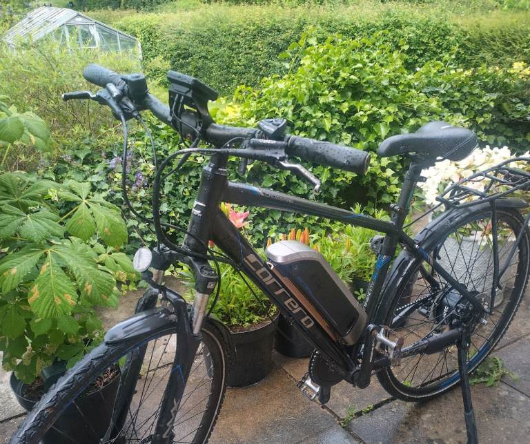 Carrera Electric Hybrid Bike – Black, Good Condition. Low mileage.