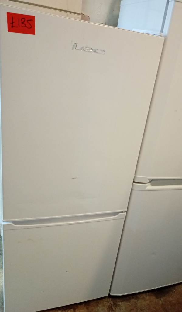 LEC FRIDGE FREEZER FULLY FUNCTIONING 