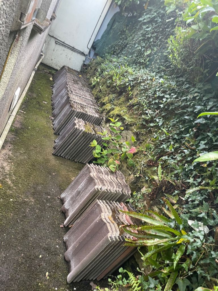 Roof tiles