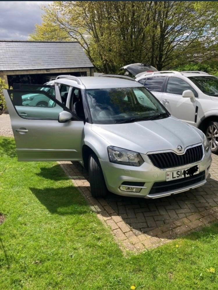 Skoda, YETI, Hatchback, 2014, Manual, 1598 (cc), 5 doors