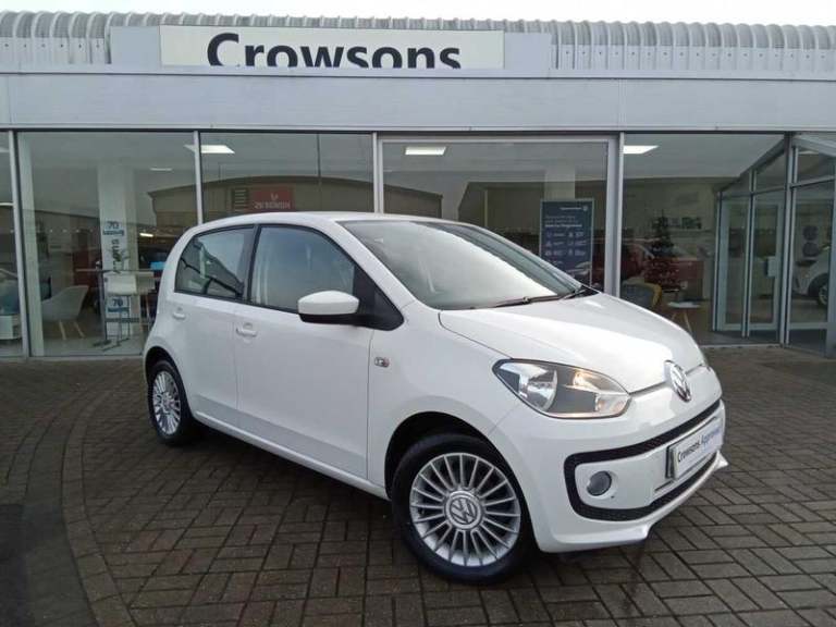 2013 Volkswagen up! 1.0 High Up 5dr 75ps. HEATED FRONT SEATS.  8 DEALER SERVICE STAMPS. ?20 R/T H...