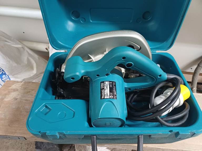 Makita 110v circular saw 