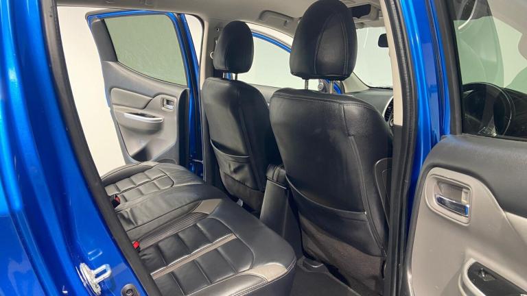 2019 Mitsubishi L200 2.4 DI-D DC Barbarian 4WD Euro 6 4dr PICK UP Diesel Manual