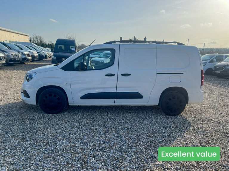 2020 Vauxhall Combo LWB L2H1 Low Roof Sportive 2300 Air Con Sensors EURO 6 NO VAT Panel Van Diese...