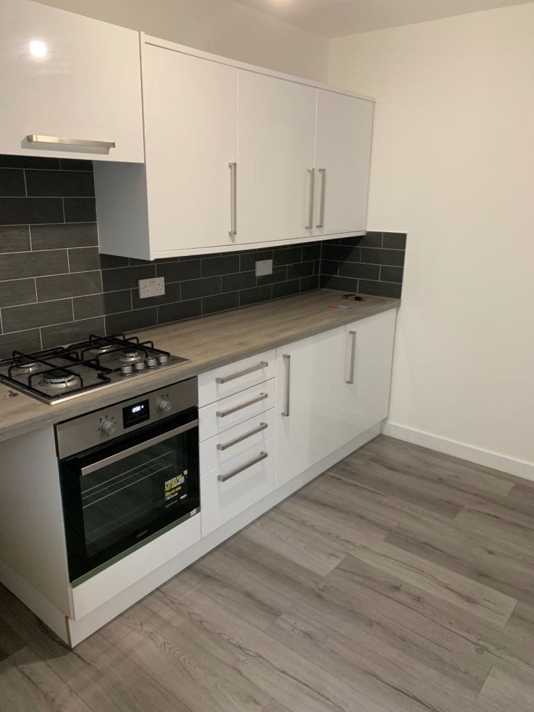 3 Bedroom Mid Terraced Property