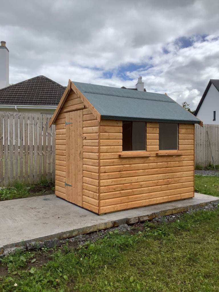 8x6 Apex Shed 20mm Log effect with single door supplied & fitted for you 