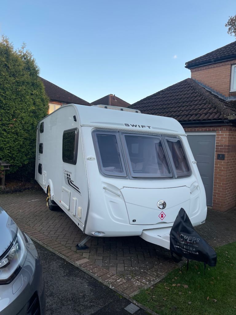 Swift charisma 565 6 berth caravan