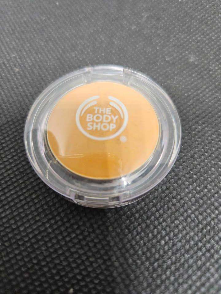 The Body Shop colour crush eyeshadow