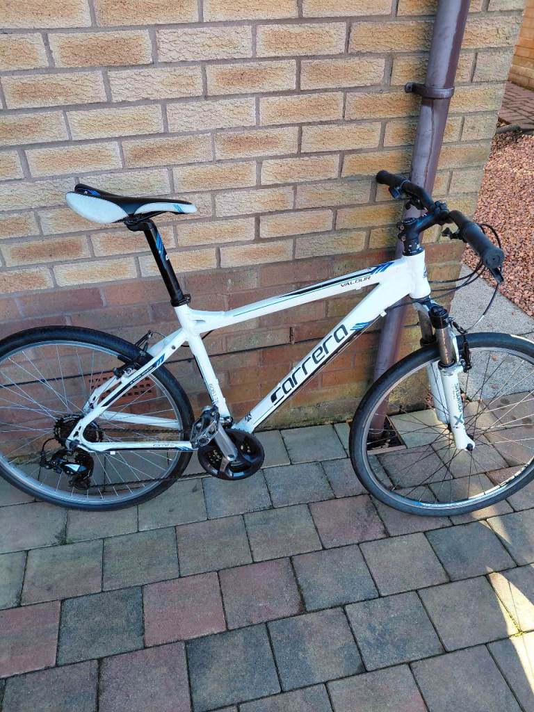 Carrera Valour mountain bike 