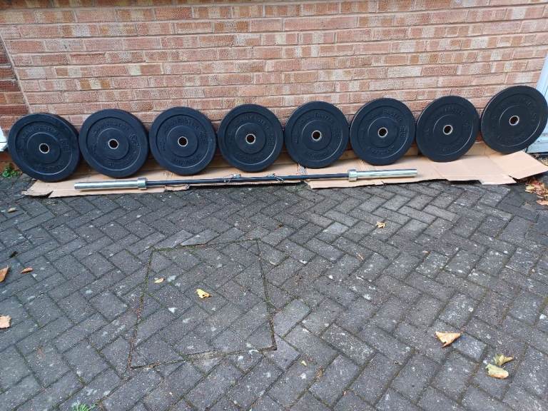 AGAIN FASTER OLYMPIC BUMPER WEIGHT PLATES SET & 7FT / 20KG BARBELL