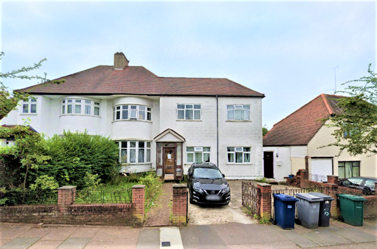 4 bedroom house in ENDERSLEIGH GARDENS, HENDON, NW4 4SD