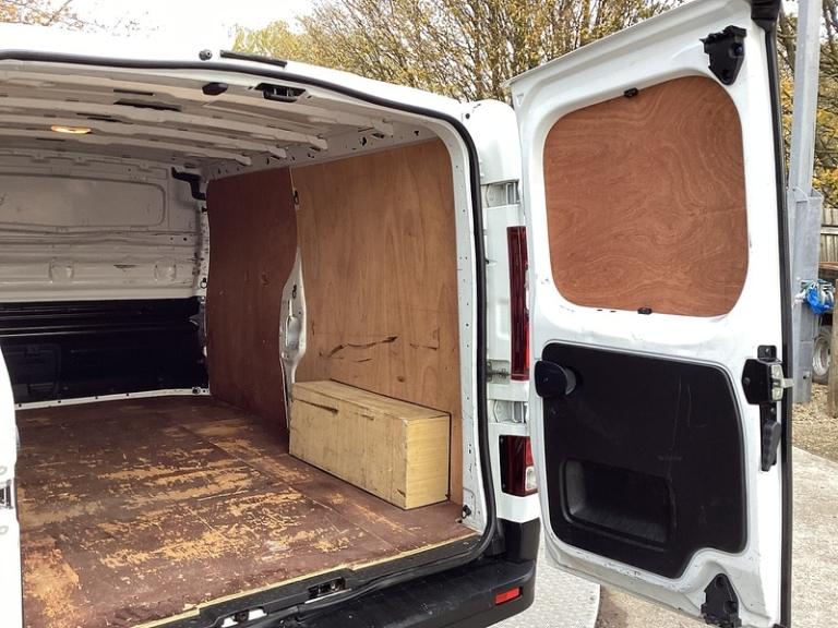 2022 Renault Trafic dCi Blue LL30 Business+ LWB L/R A/C Euro 6 LWB Panel Van Diesel Manual