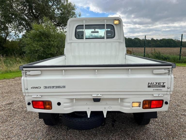 DAIHATSU HIJET PICK UP TRUCK 660cc 4X4 5 SPEED MANUAL ( LIKE SUZUKI CARRY )