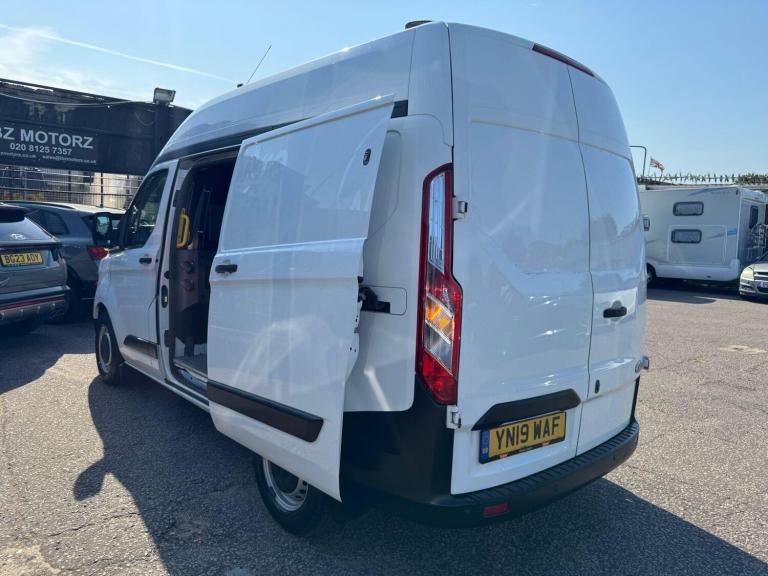 Ford Transit Custom 2.0 300 EcoBlue L1 H2 Euro 6 5dr Diesel Manual