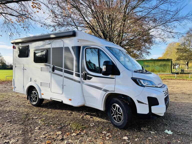 2025 Sunlight V60 Adventure Automatic