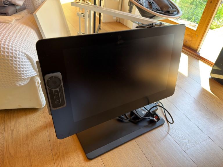 Wacom Cintiq Pro 24 4K Graphics Tablet Display – As New, Boxed
